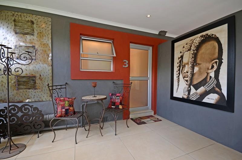 Saffron Guest House Secure Your Hotel, SelfCatering, or Bed and Breakfast Booking Now!