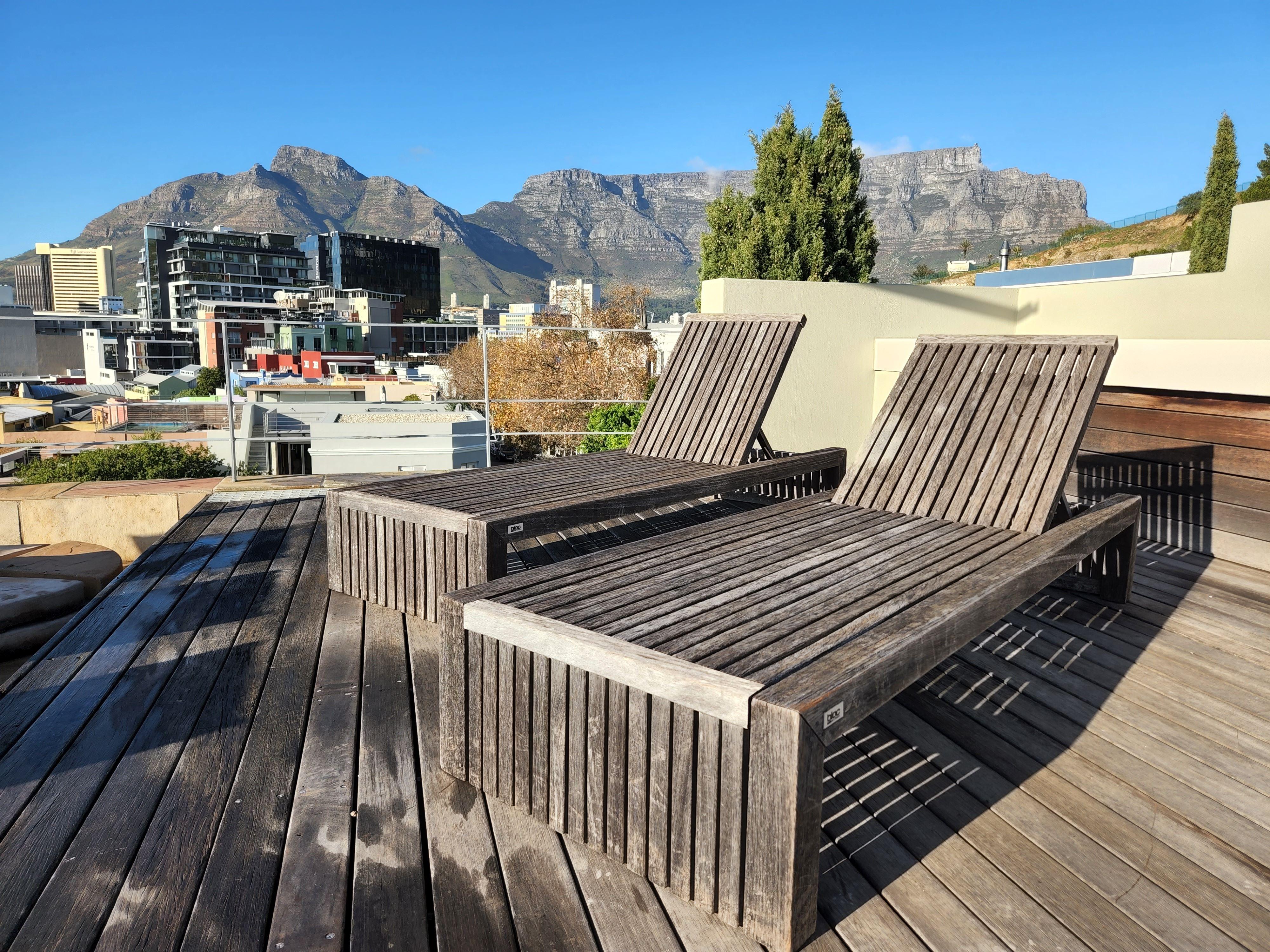 Roof terrace & views © De Waterkant Cottages