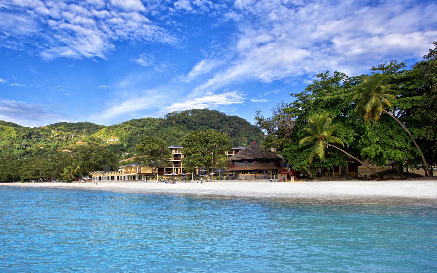 Coral Strand Smart Choice Hotel | Accommodation Beau Vallon