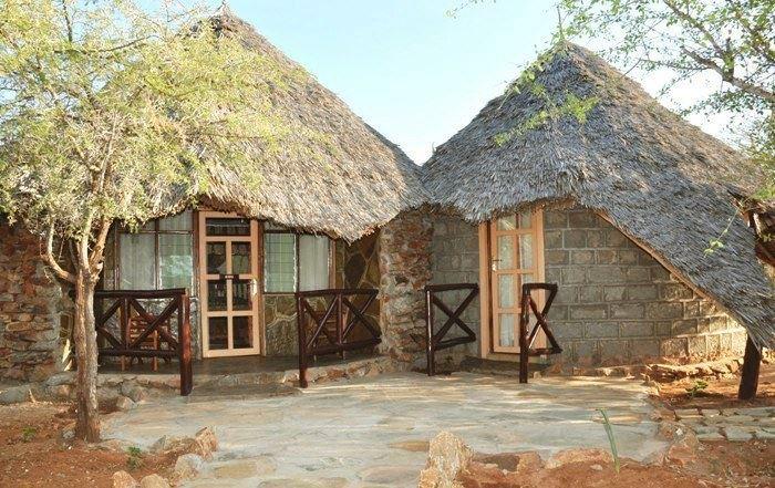 Tsavo River Lodge | Lodges Tsavo West National Park
