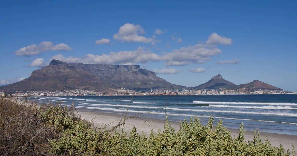 Beach and Braai House Cape Town | Woodbridge Island Accommodation