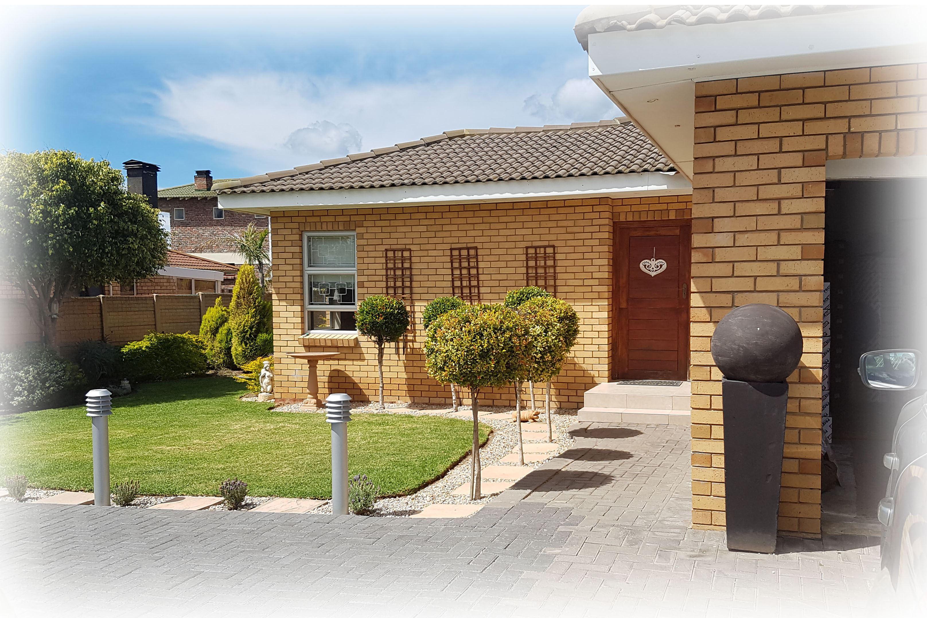 Aquadel Accomodation | Self-catering Bluewater Beach
