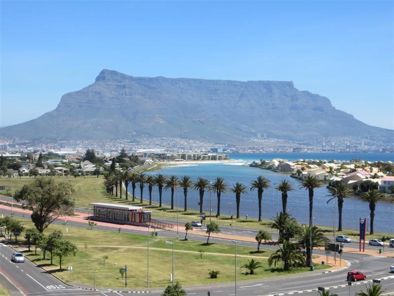 Lagoon Views Self-catering Apartment | Hotels Milnerton