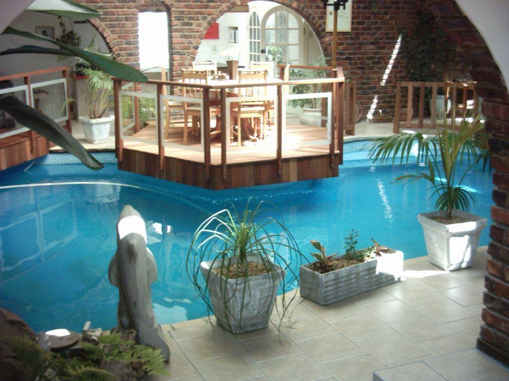 Dolphin View Guesthouse | Wavescrest (Jeffreys Bay) Accommodation