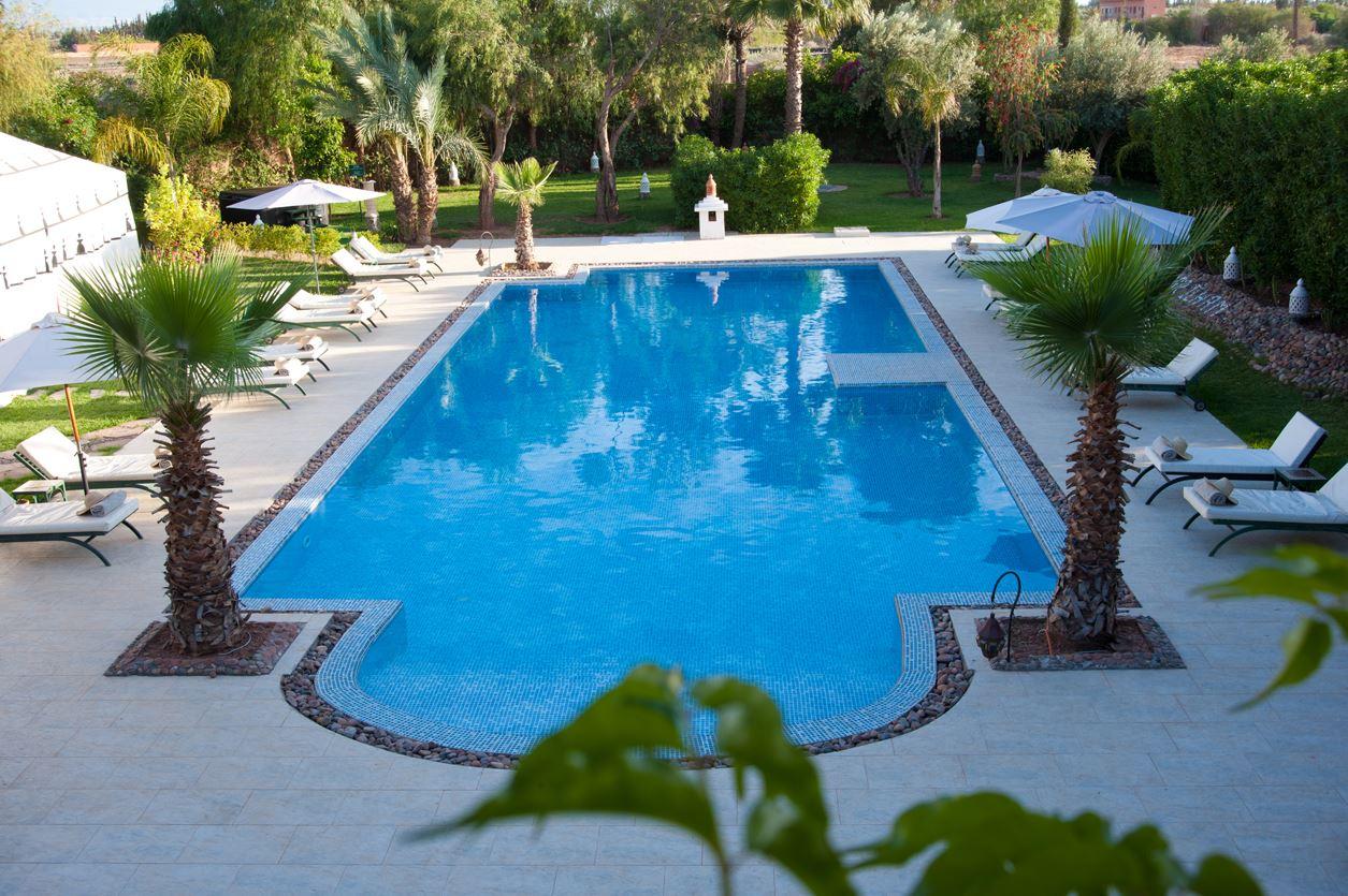 Swimming pool in a stunning natural setting
