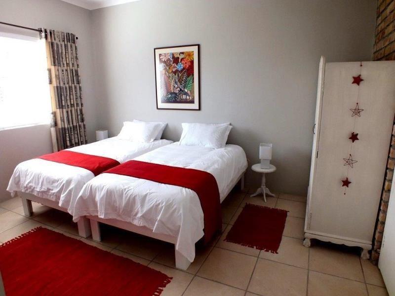 Our Nest | Accommodation Kleinmond