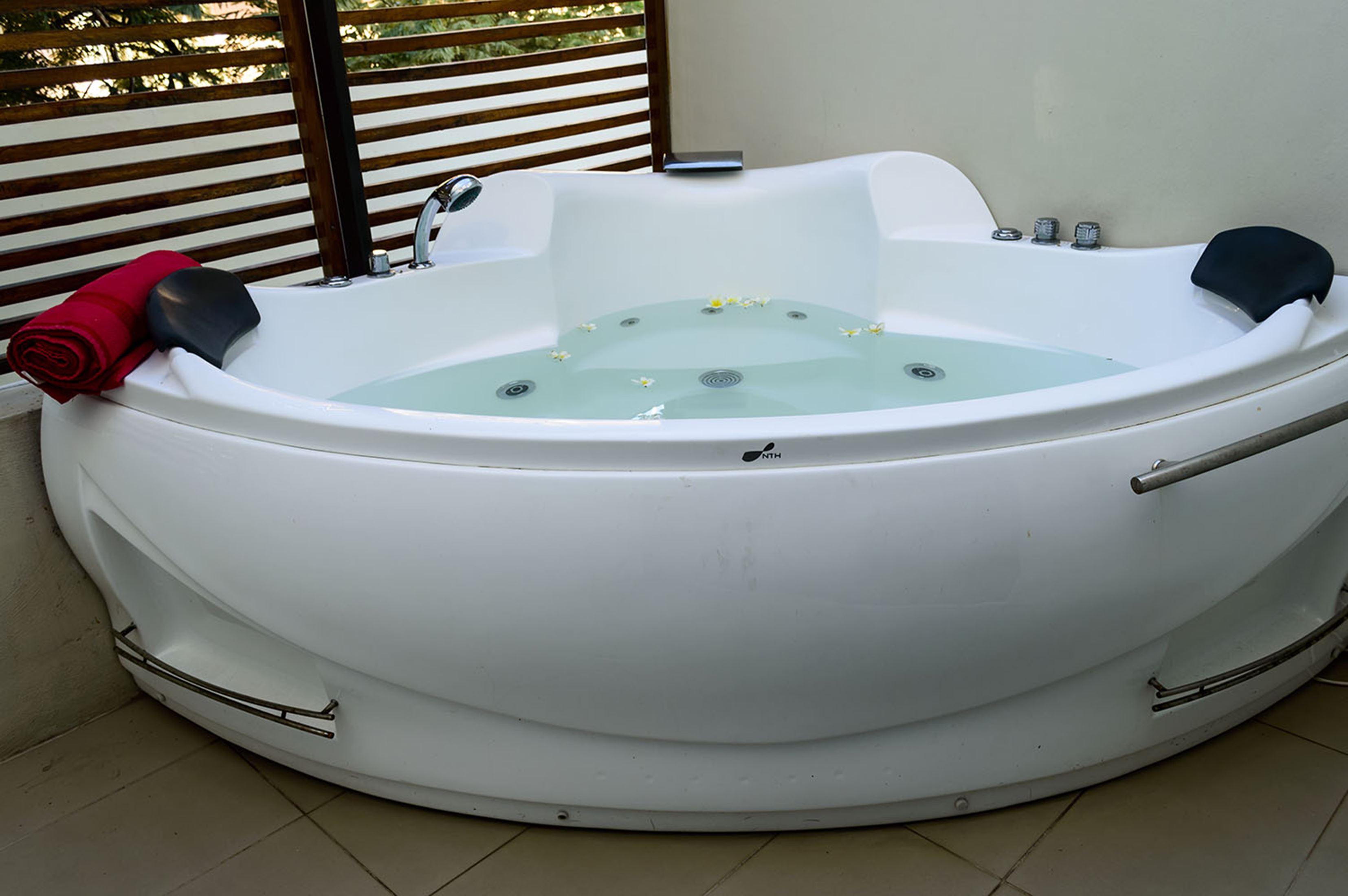 Belle Haven Luxury Apartments Special Deals and Offers Book Now!