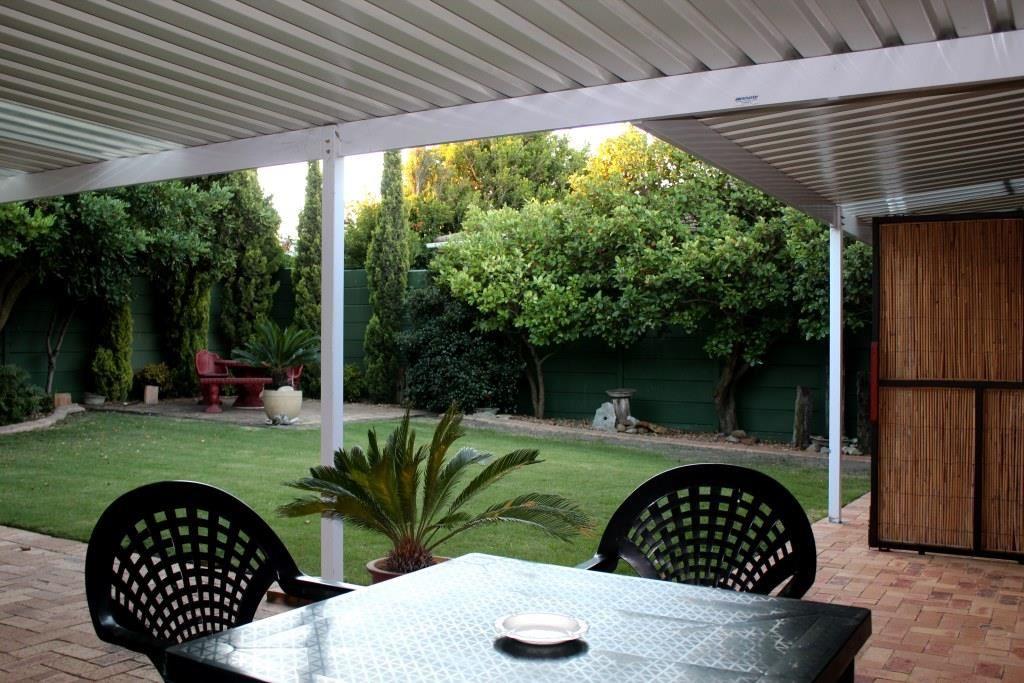 46 on Willow | West Beach Accommodation