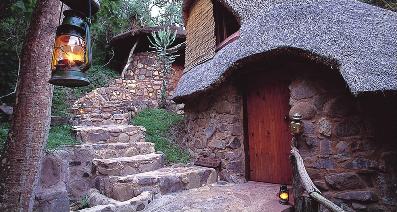 Simunye Zulu Lodge | Melmoth Hotels