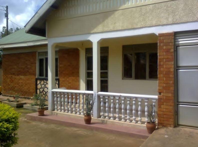 Kisaasi Self-catering Holiday Home | Kisaasi Accommodation