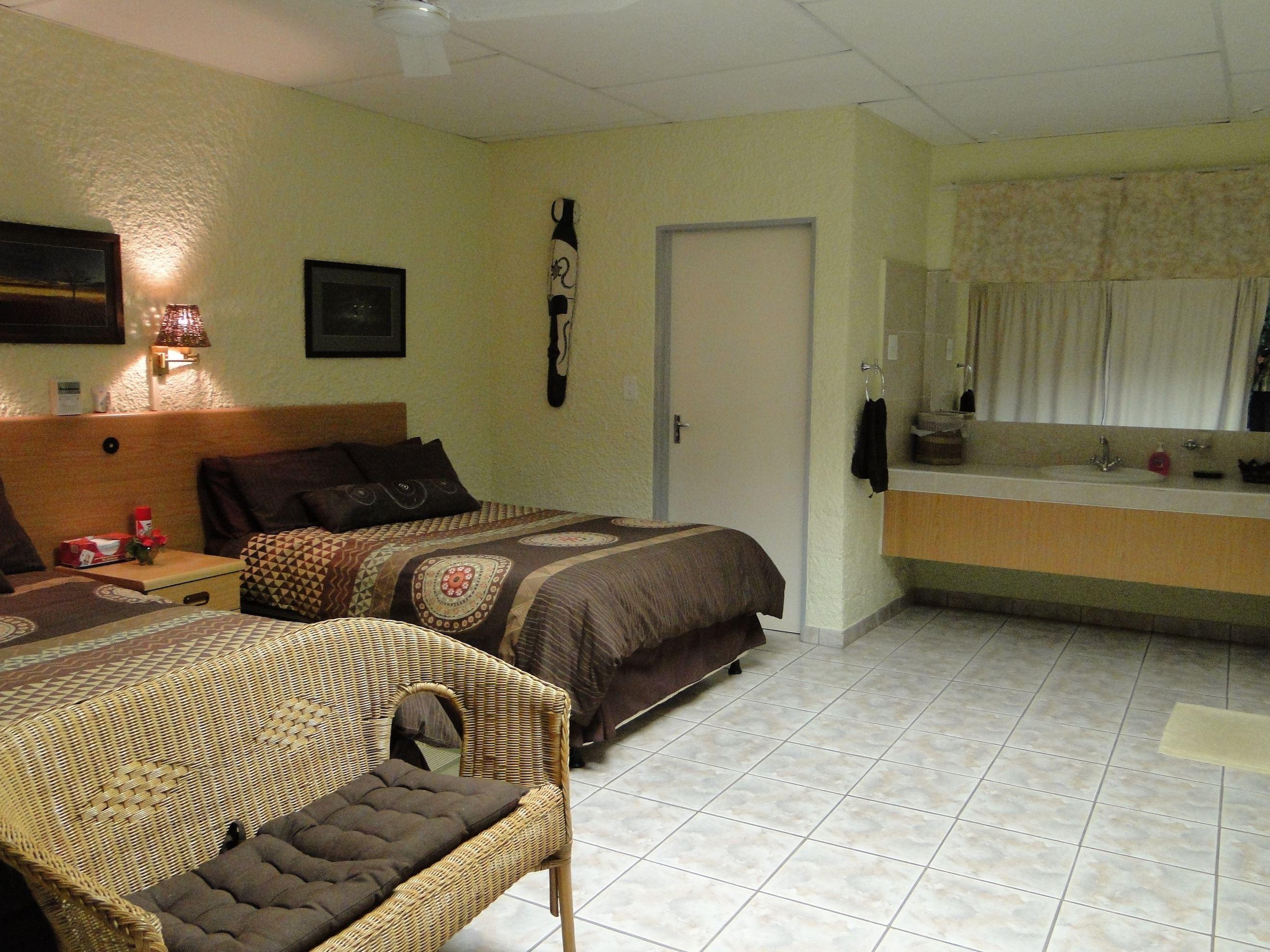 Kunene River Lodge | Accommodation Ruacana