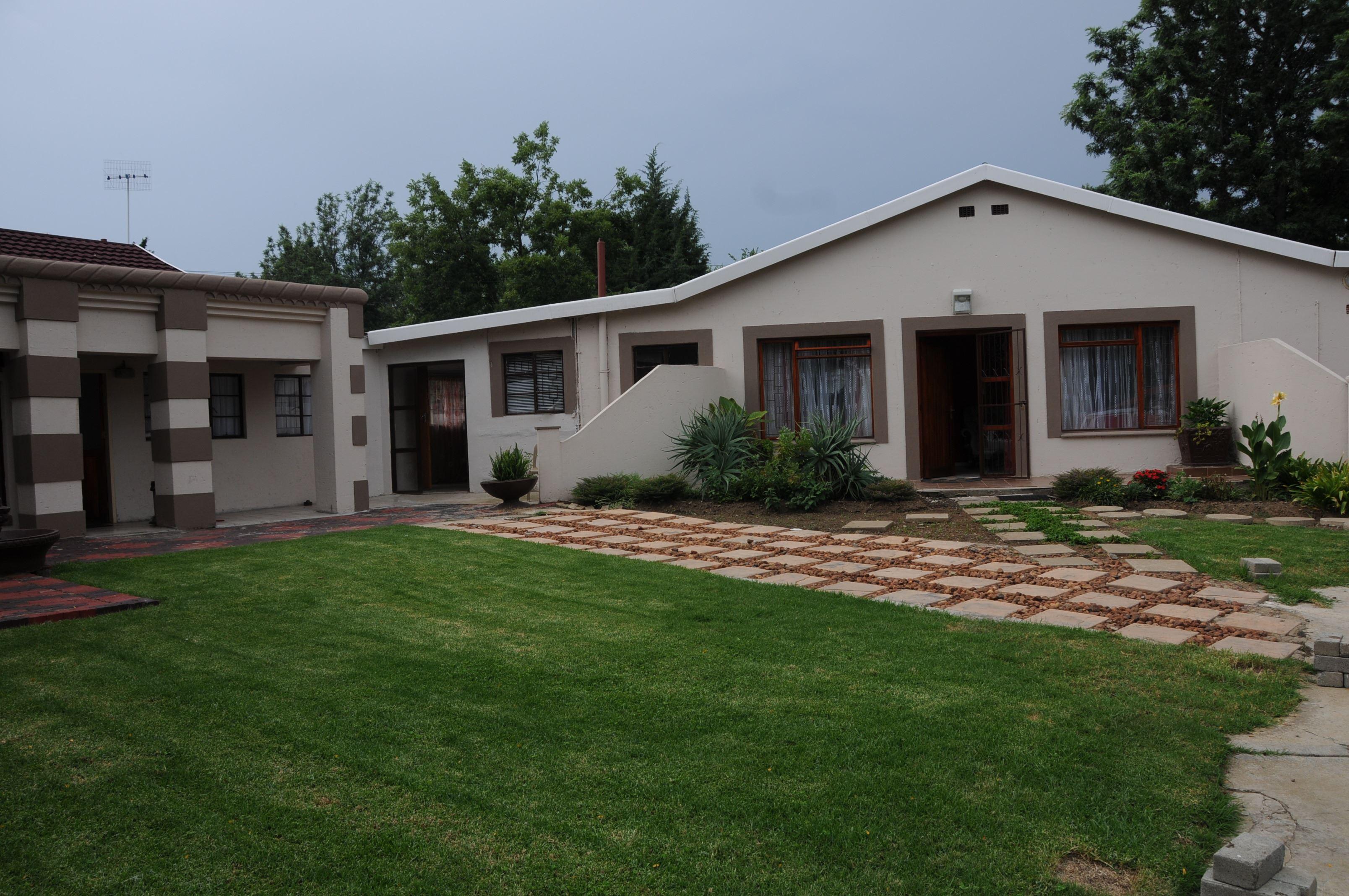 Tuskers Bed and Breakfast | Accommodation Ladysmith (KwaZulu-Natal)