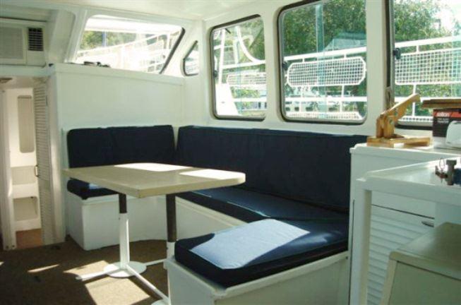 Harry's Getaway - Kariba Houseboat