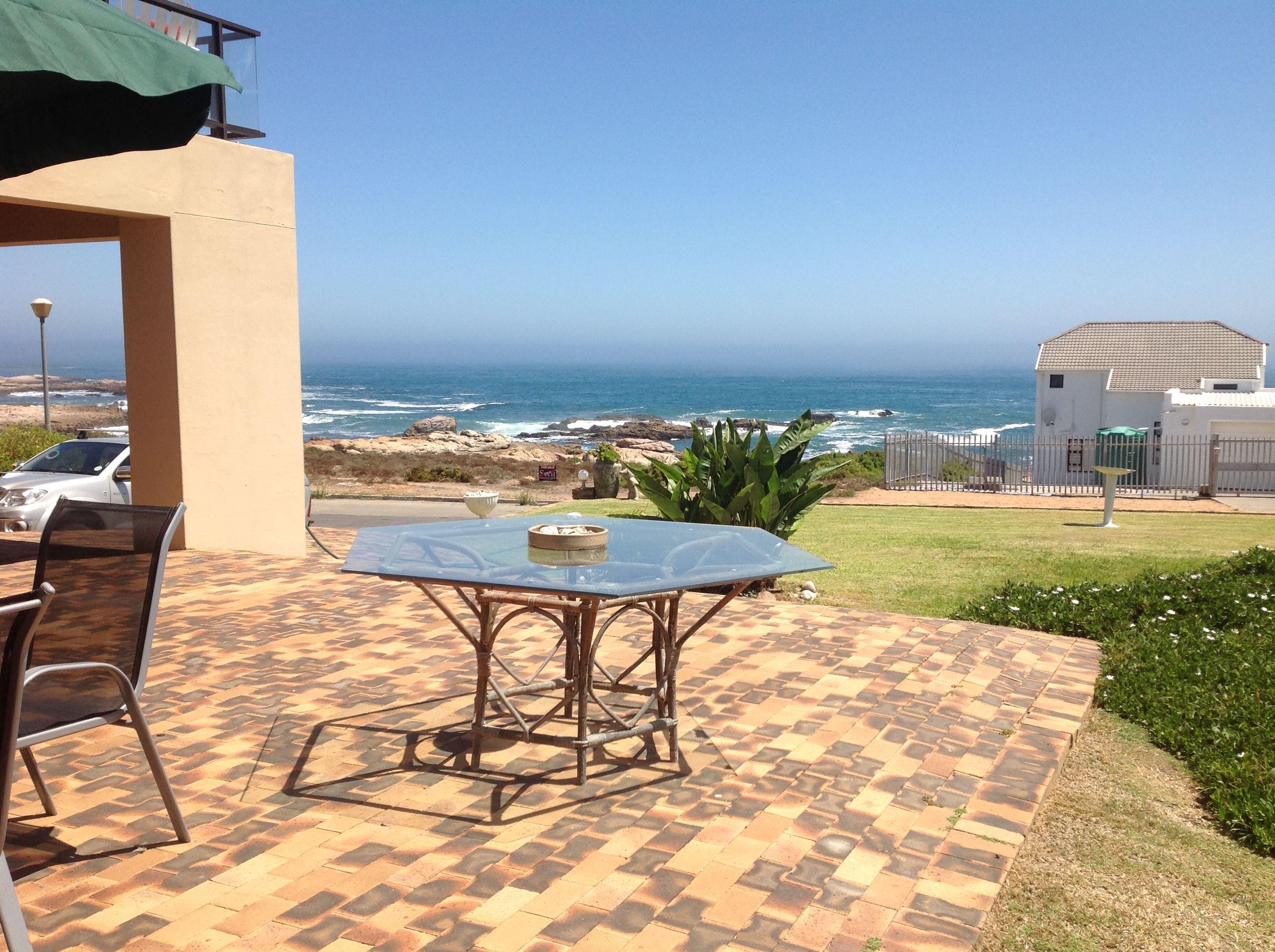 Happyness | Lamberts Bay Accommodation