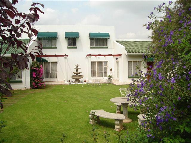 Sunward Park Accommodation