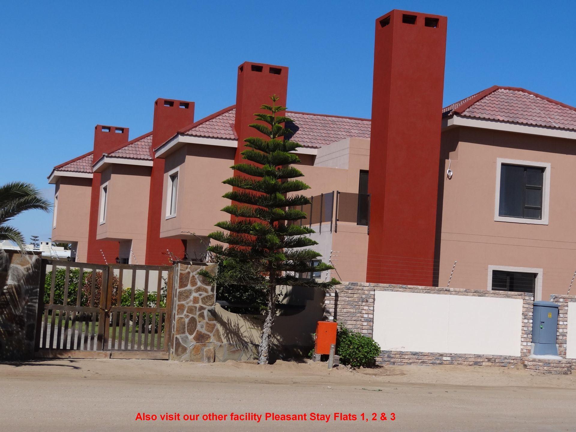 Sarah's Place No.5 | Hentiesbaai Accommodation