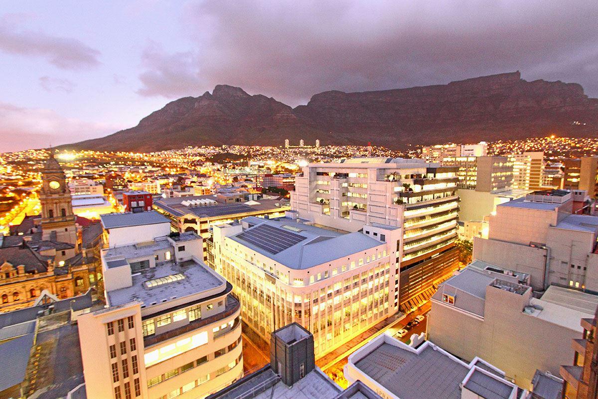 Afribode Mutual Heights 811 | Zonnebloem Accommodation