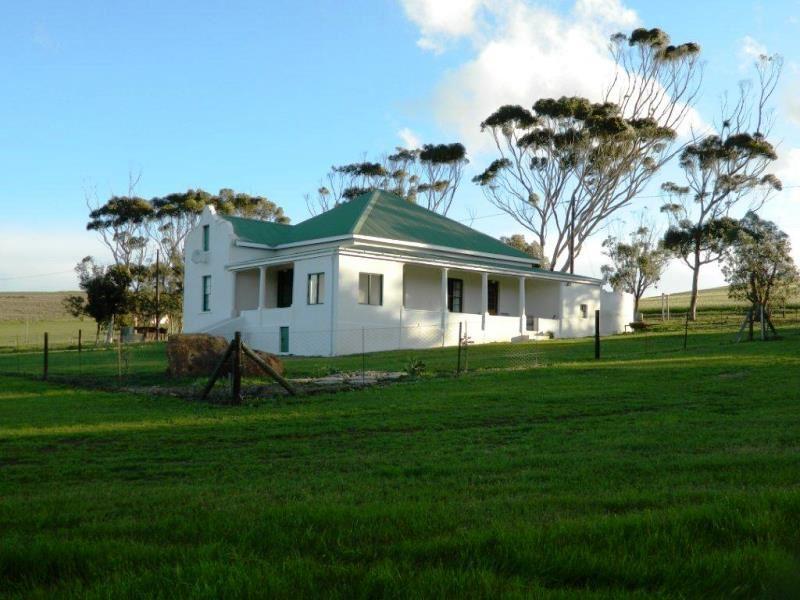 Middeldam Plaashuis | Bredasdorp Accommodation