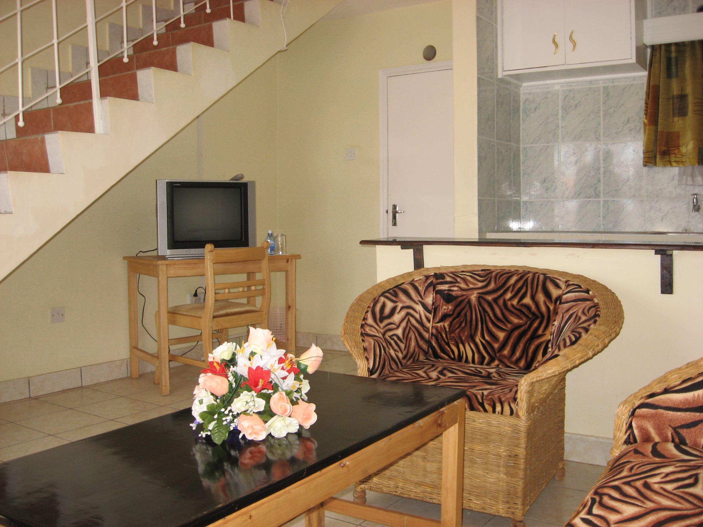 Harlequin Suites Hotel