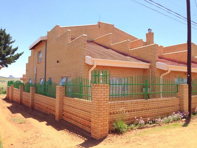 Hae Bed & Breakfast | Maputsoe Accommodation
