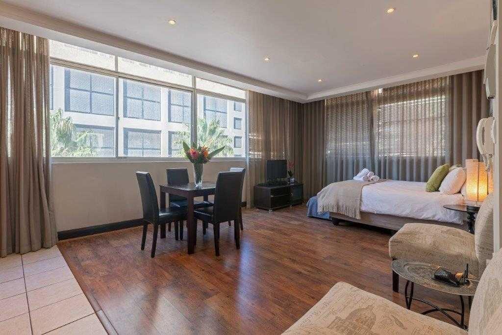 The Square 332 | Cape Town City Centre Specials
