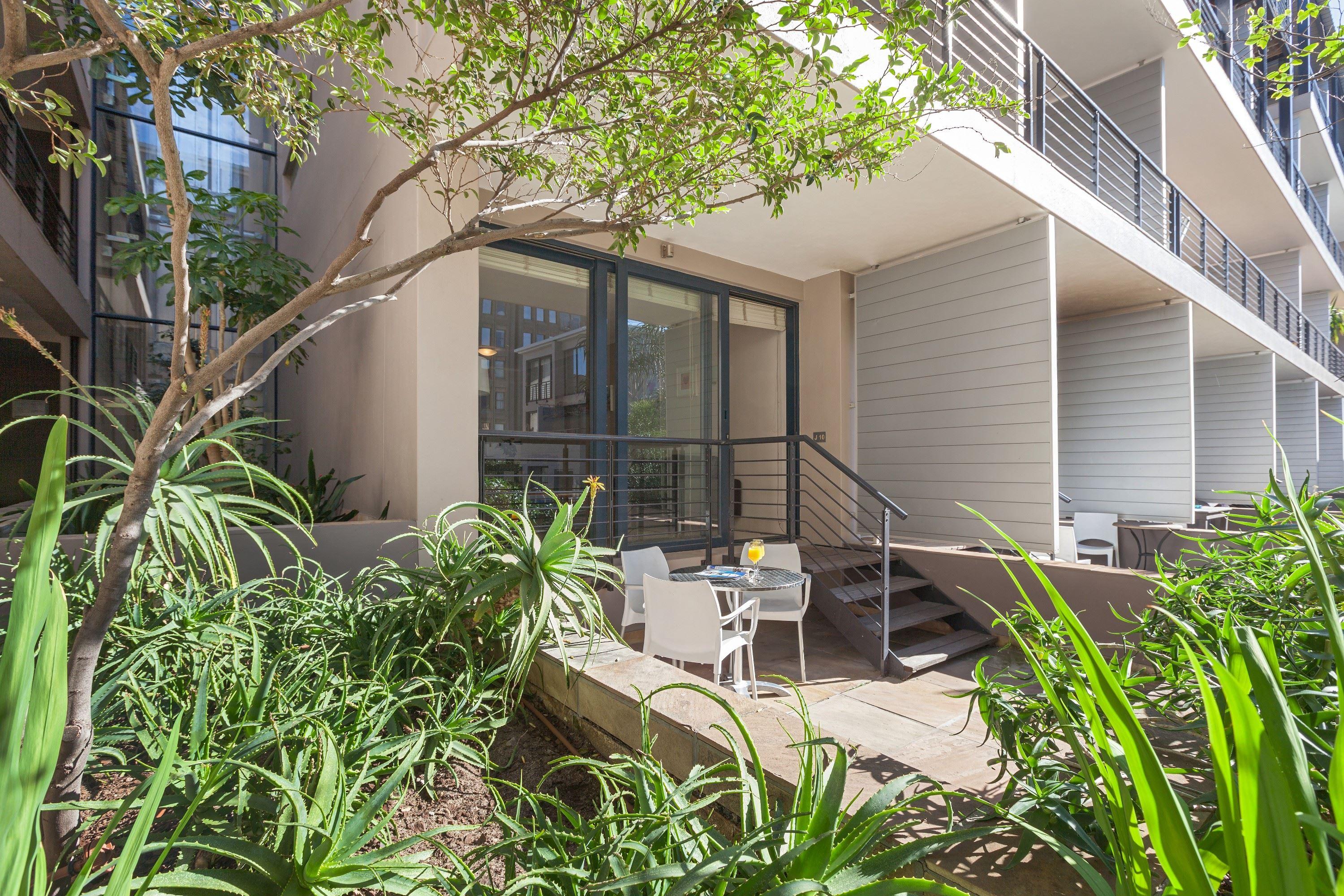 Adderley Terraces J10 by CTHA