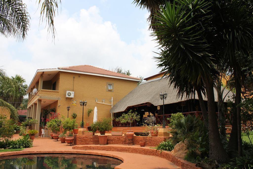 BellaCanella Guest House | Zwartkop Accommodation