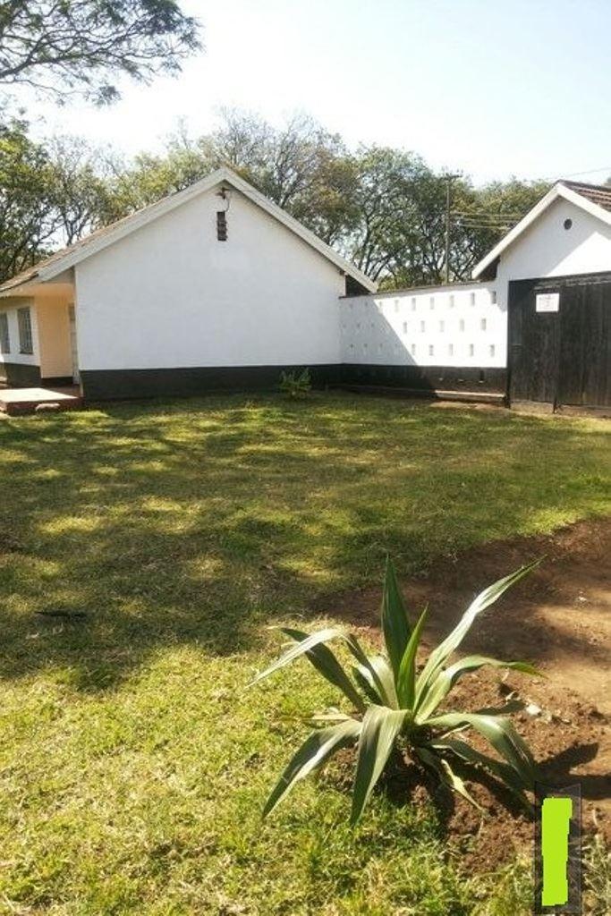 Brian's Safari House | Hospital Accommodation
