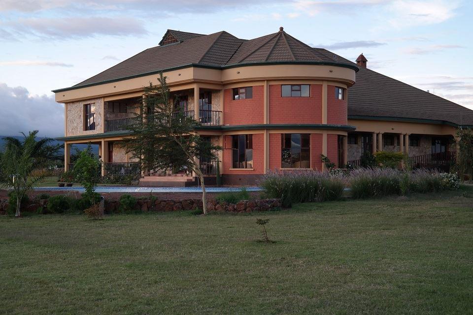 Enyati Lodge | Ngorongoro Crater Conservancy Accommodation