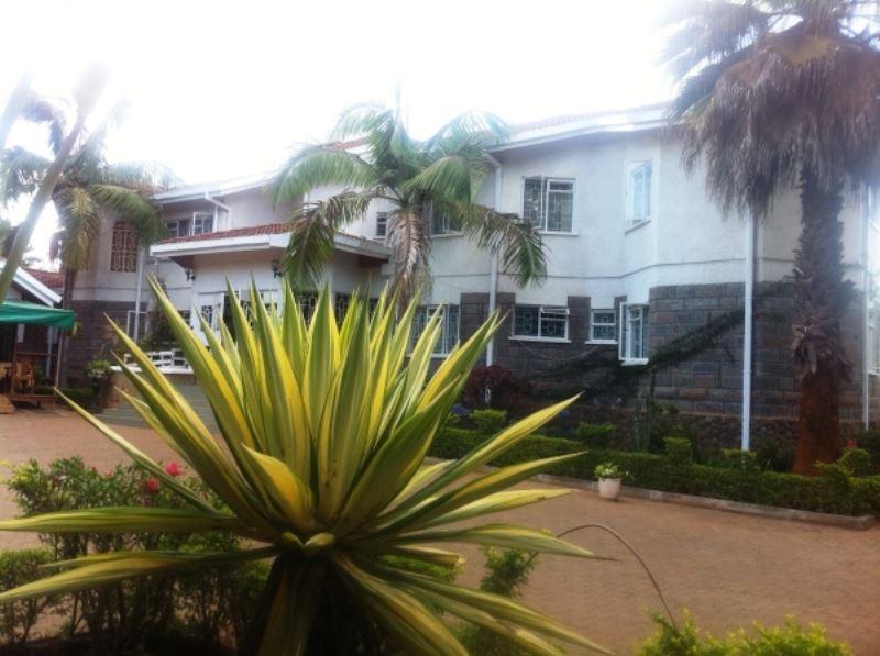 Bush House and Camp | Karen C Accommodation