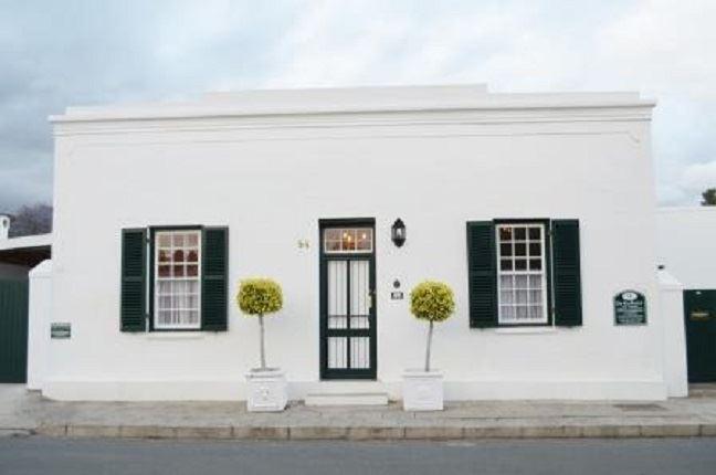 De Kothuize 54 Middle Street | Graaff-Reinet Accommodation