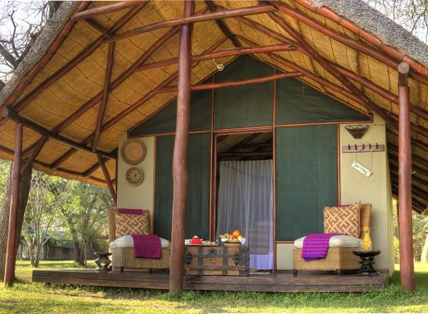 Shackletons | Victoria Falls Livingstone Region Accommodation