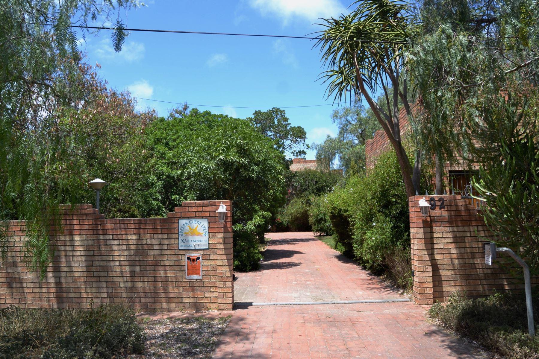 Sundune Guest House | Accommodation Colchester