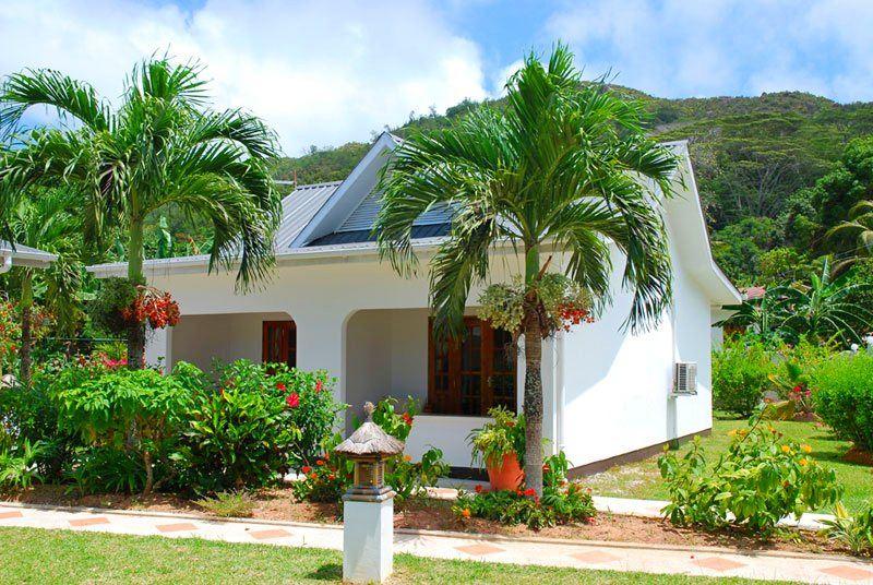 Britannia Hotel | Praslin Accommodation