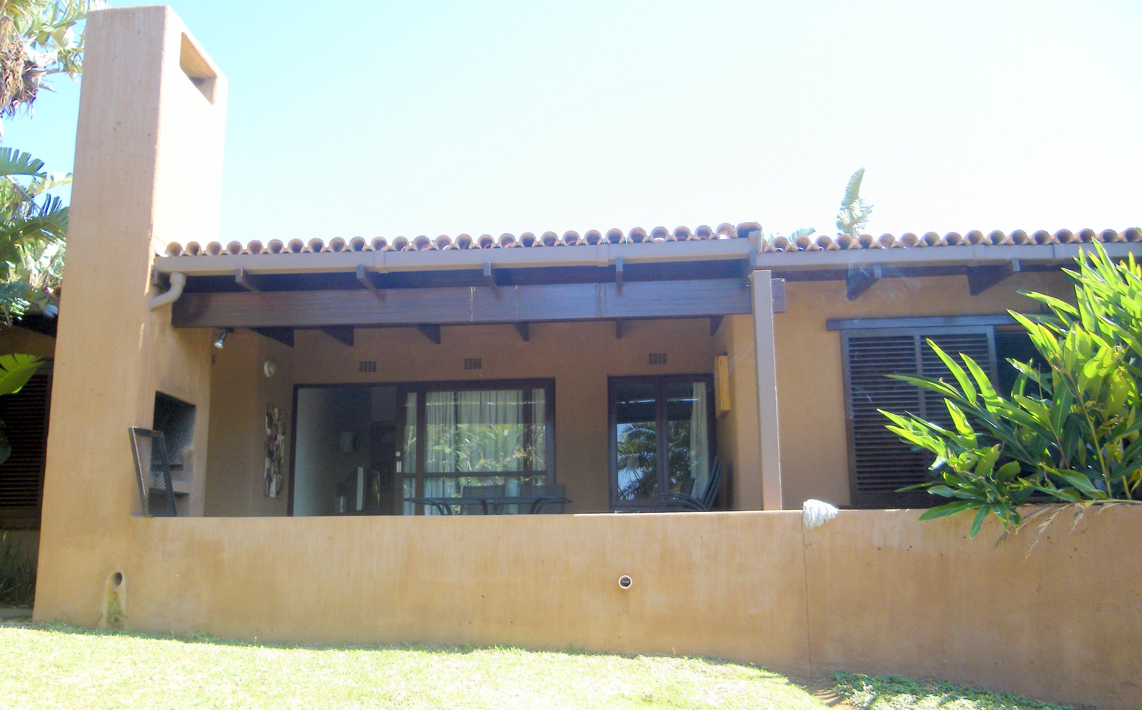 Verandah and braai area