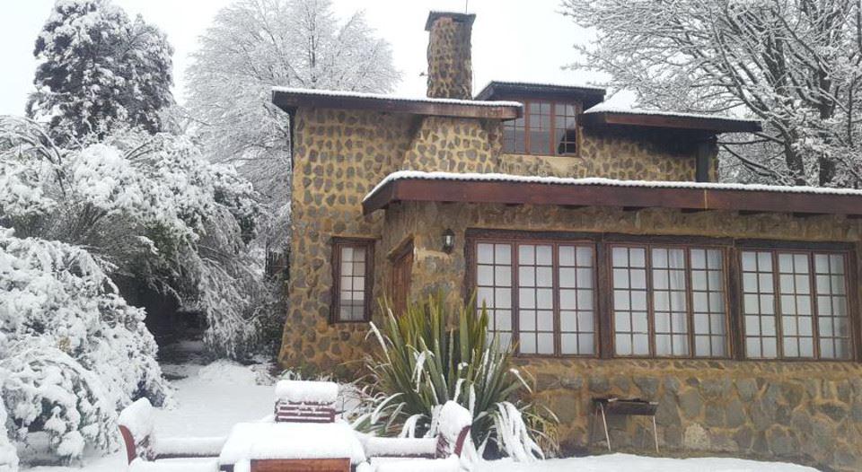 Over The Edge Cottage 1 | Accommodation Underberg