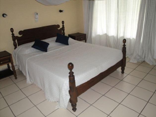 Papillon Garden Bar Villa | Hotels Bamburi