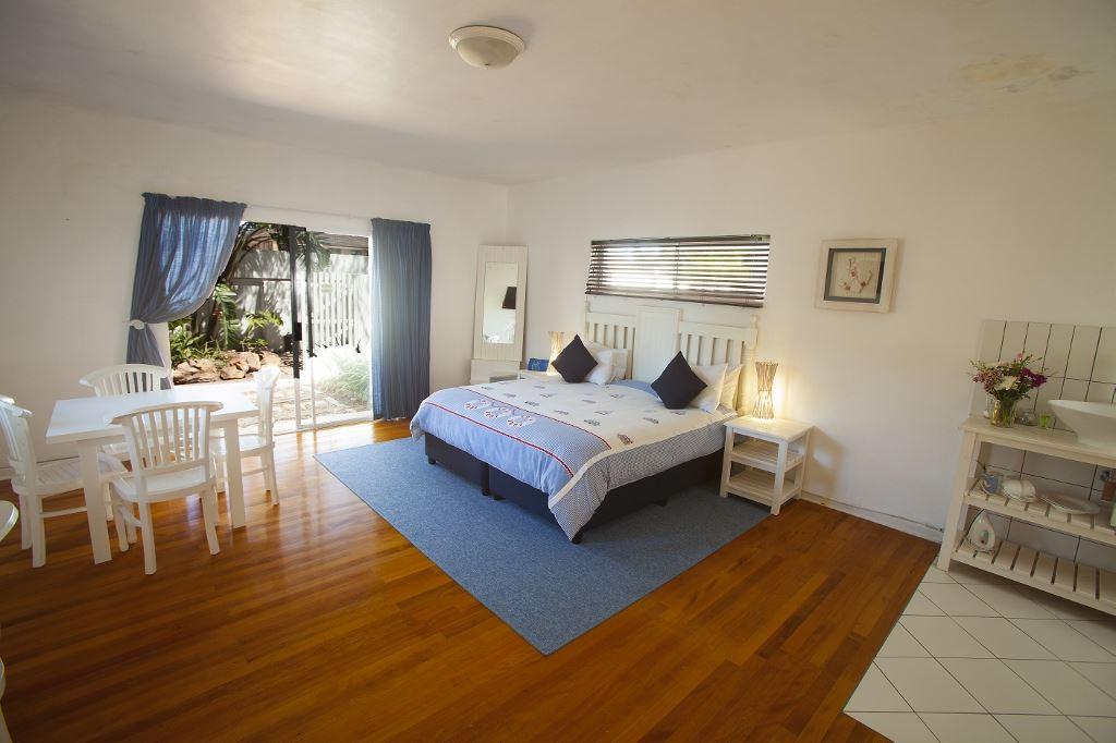 Spinnaker B&B | Summerstrand Accommodation