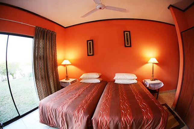 Zovu Elephant Lodge