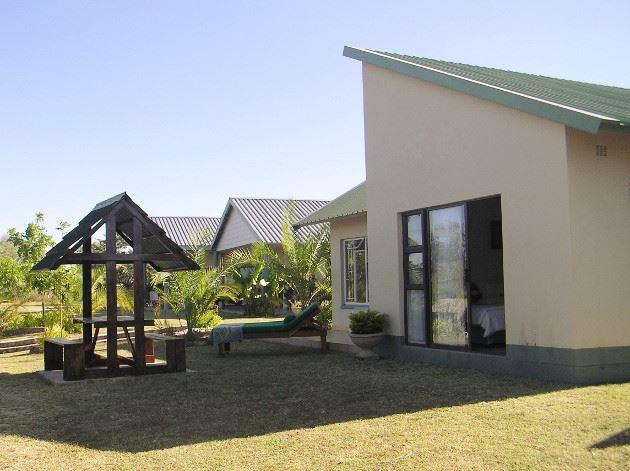 Zovu Elephant Lodge | Accommodation Caprivi Strip