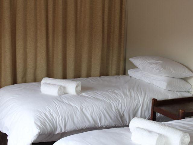 Royal Jozini Ekuthuleni Lodge