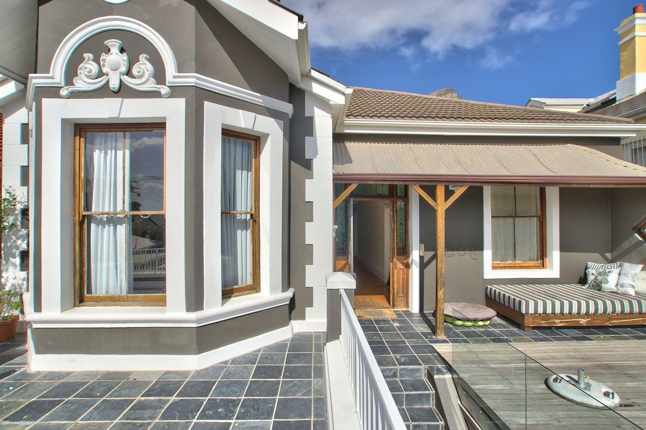 Tamboerskloof Holiday Home Special Deals and Offers Book Now!