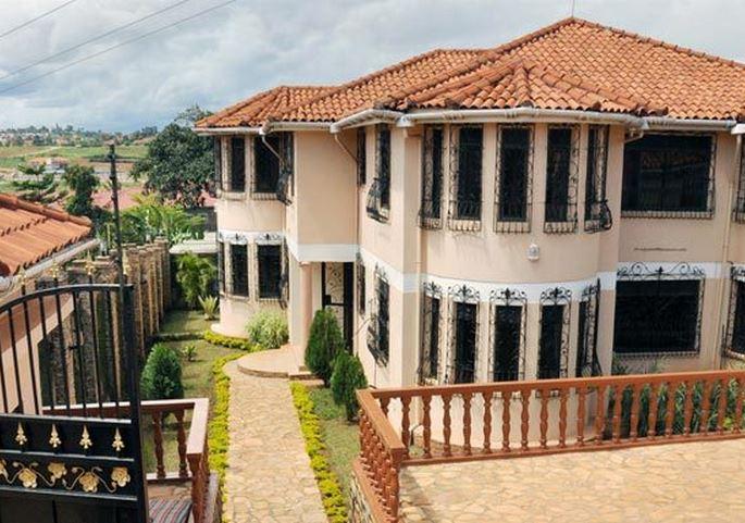 Flamingo Guest House | Muyenga Tank Hill Accommodation
