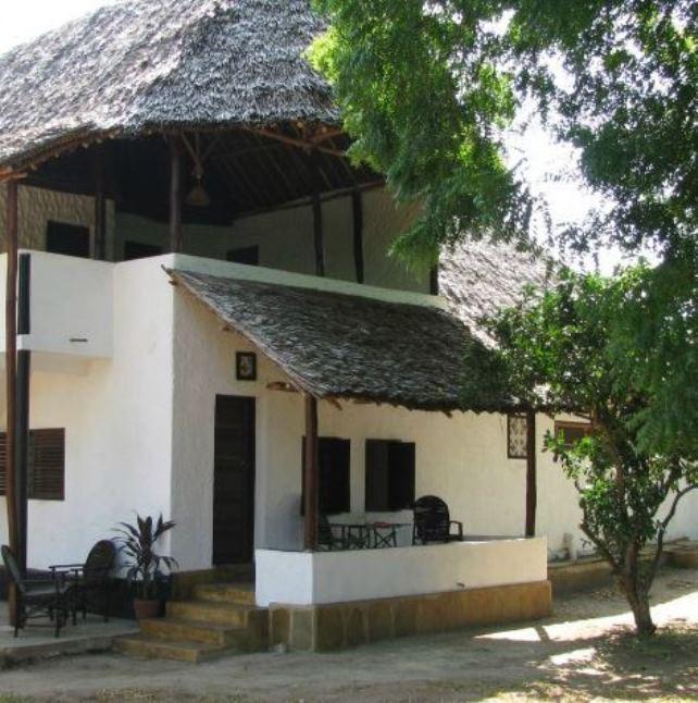 Diani Banda Cottage | Diani Beach Accommodation