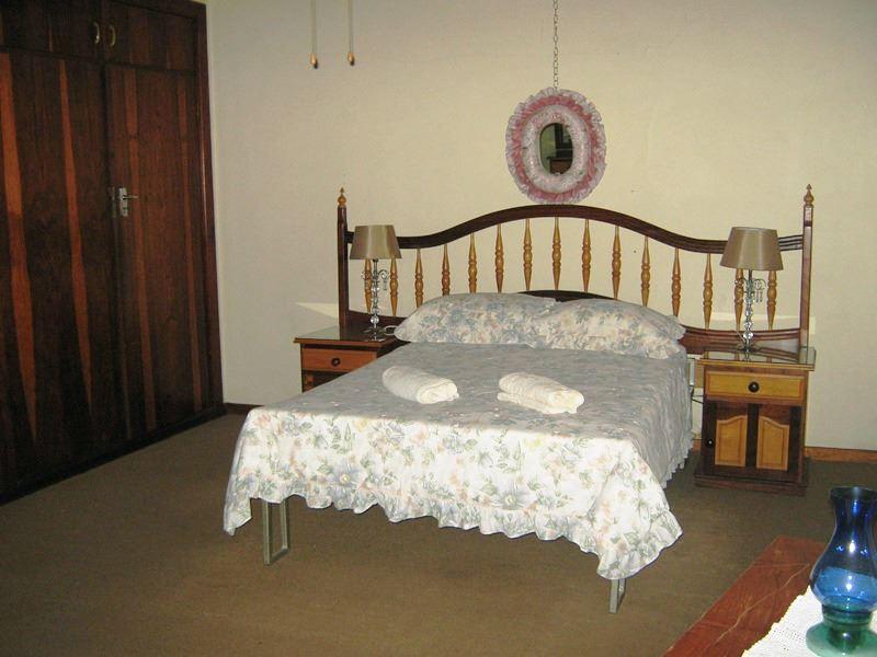 Rosselien Accommodation | Bosonia Hotels