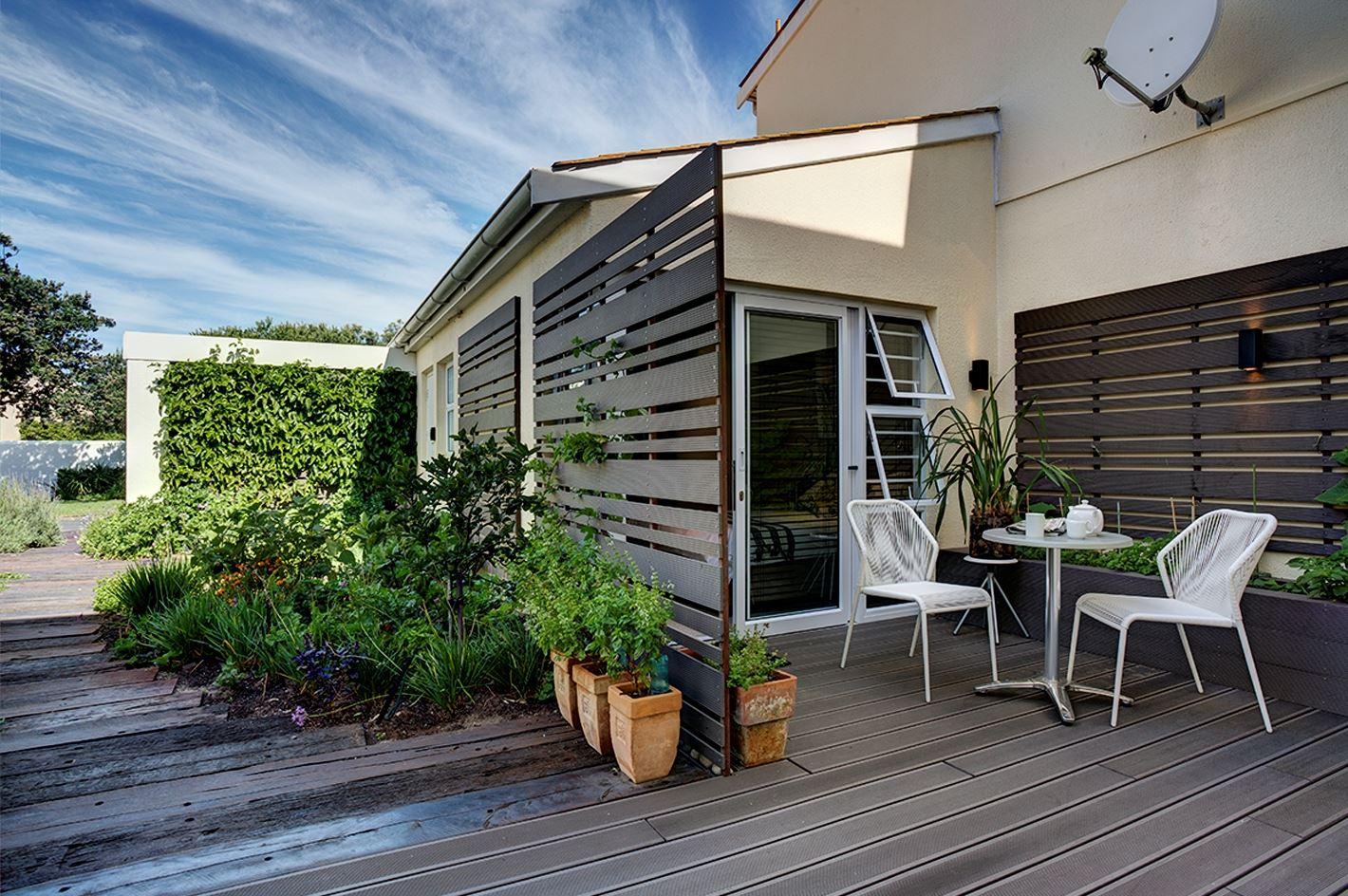 The Beach Room Milnerton | Woodbridge Island Accommodation