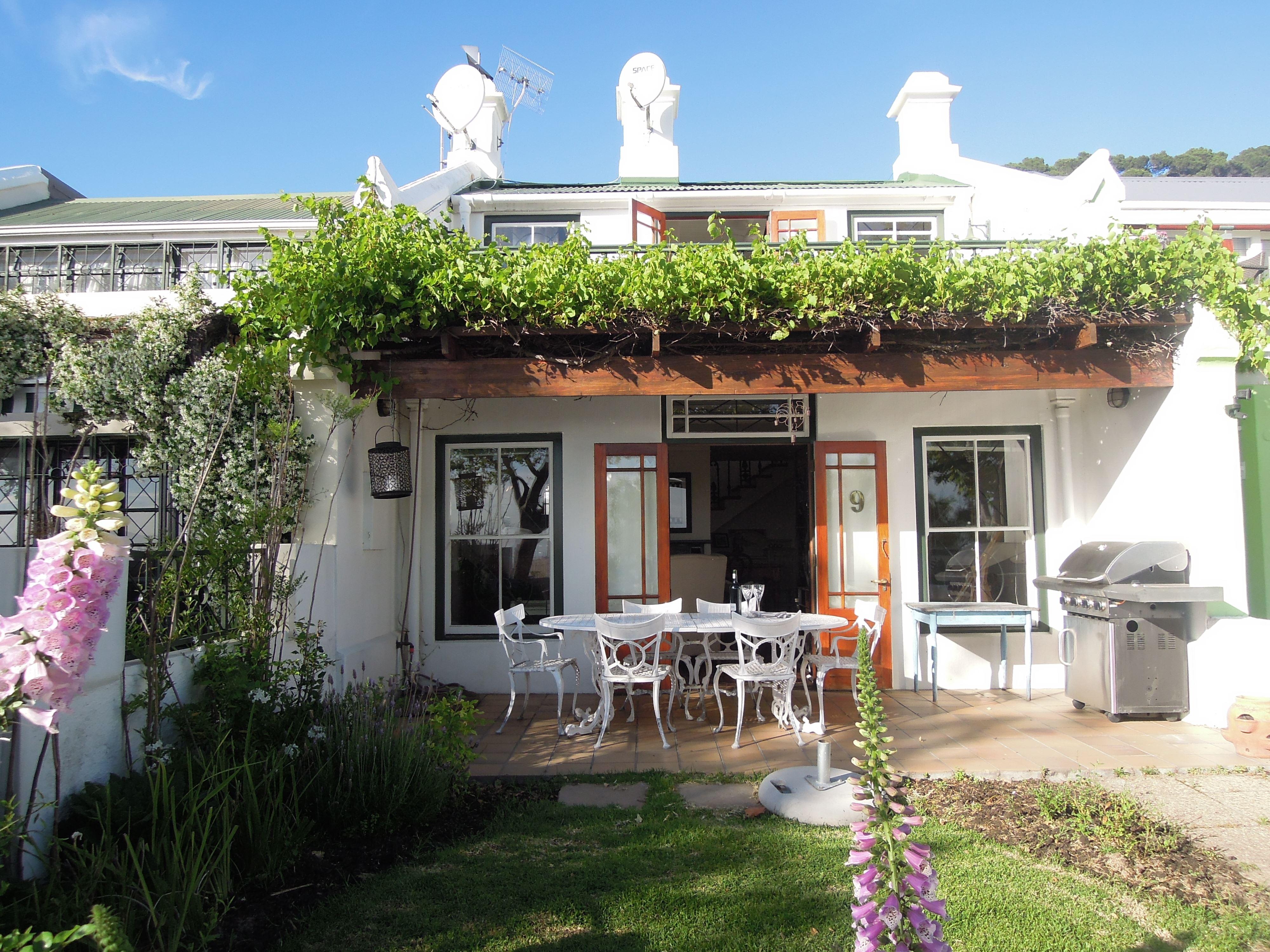 Loader St Magical Home | De Waterkant Accommodation