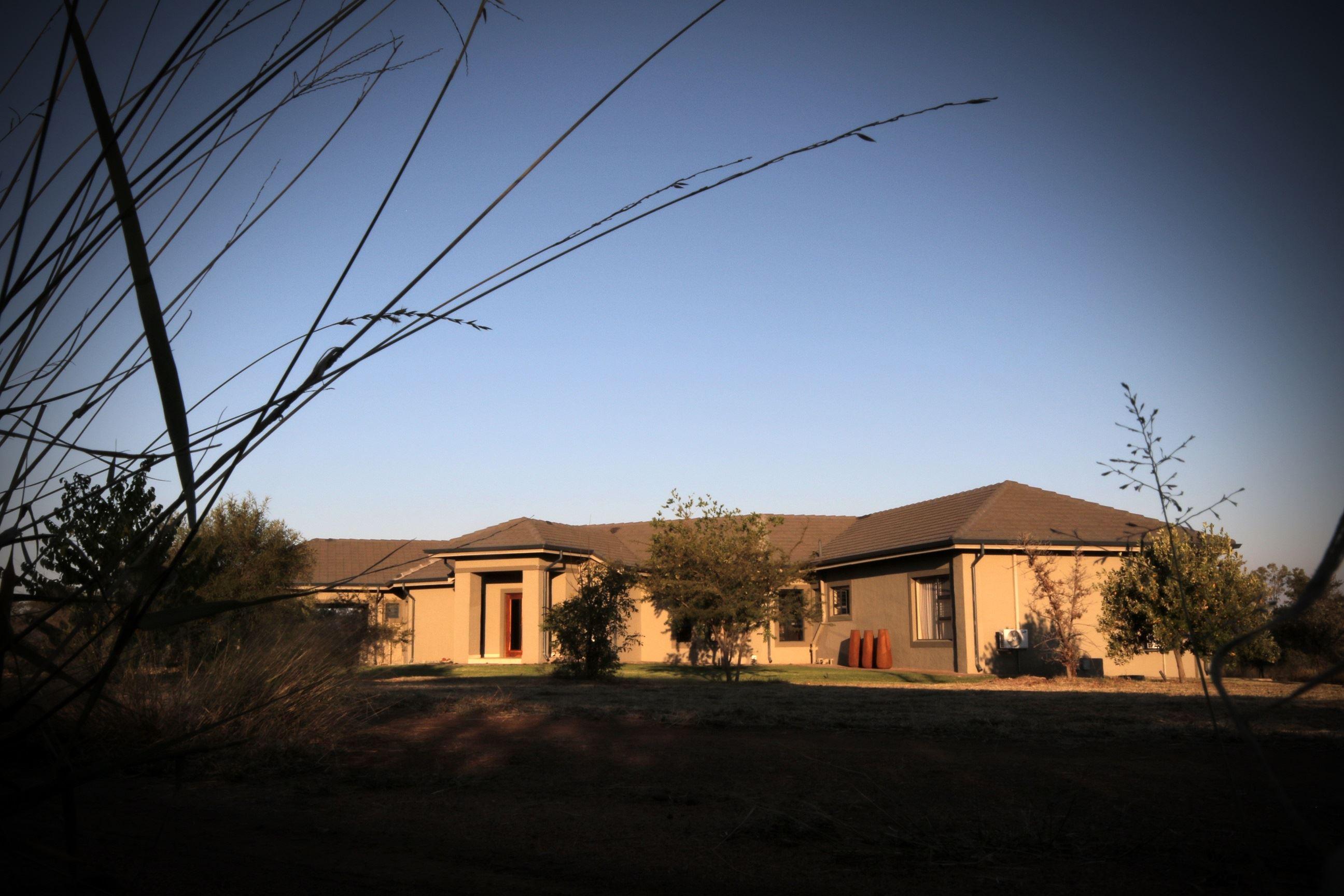 37 Hunters Pride Wildlife Estate | Dinokeng Game Reserve Accommodation