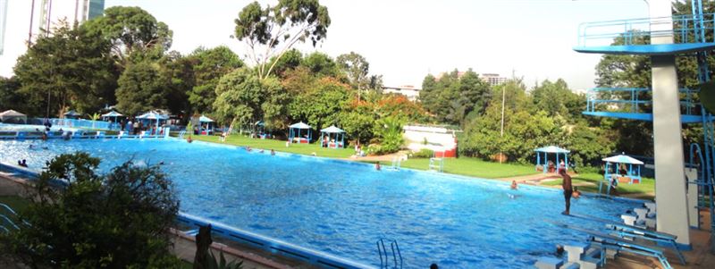Swimming pool