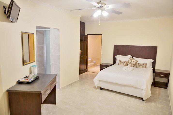 Zanele Executive Guest House | Accommodation Empangeni